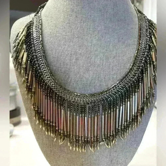 Stella & Dot fringe necklace gold and silver. - Picture 1 of 4